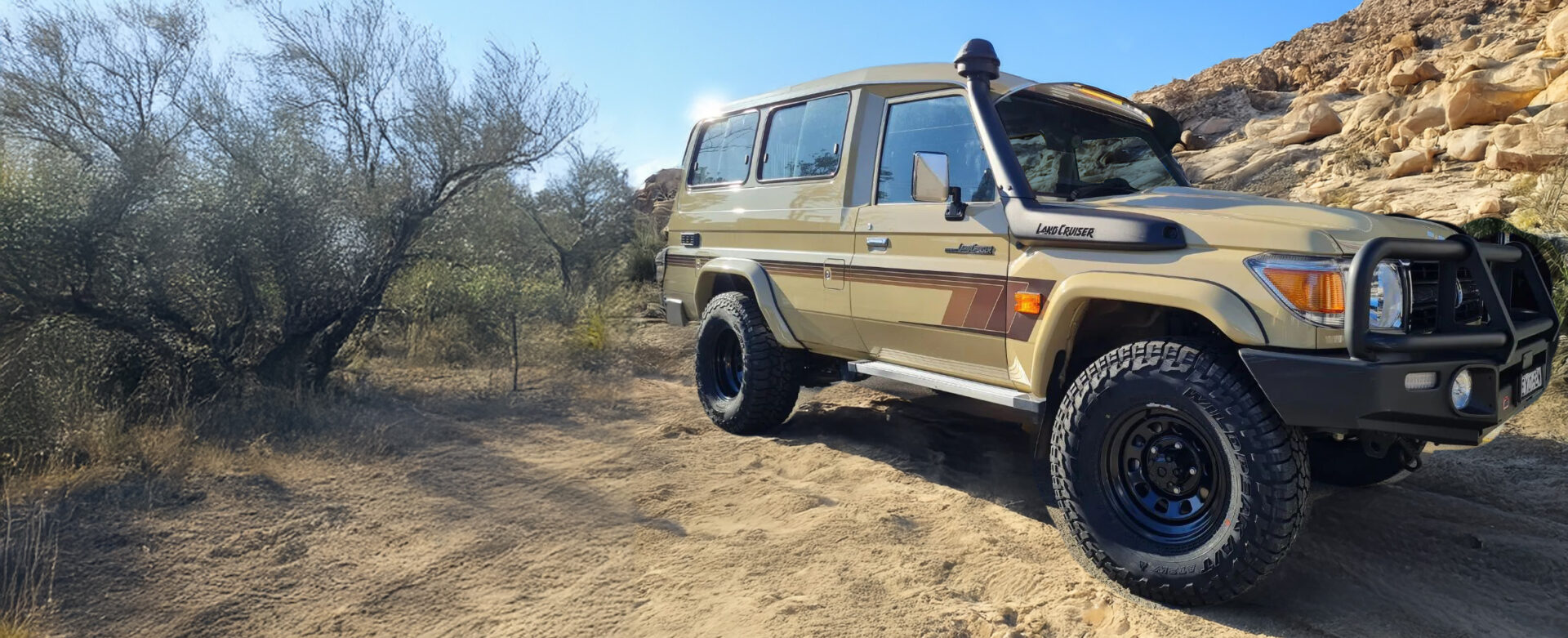 Dynamic D Hole Steel Wheels On A 78 Series Landcruiser Edited