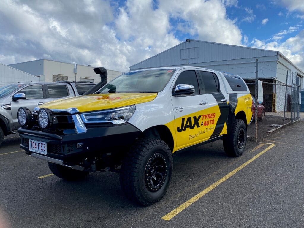 Dirty Life DT-2 Toyota Hilux by Jax Toowoomba