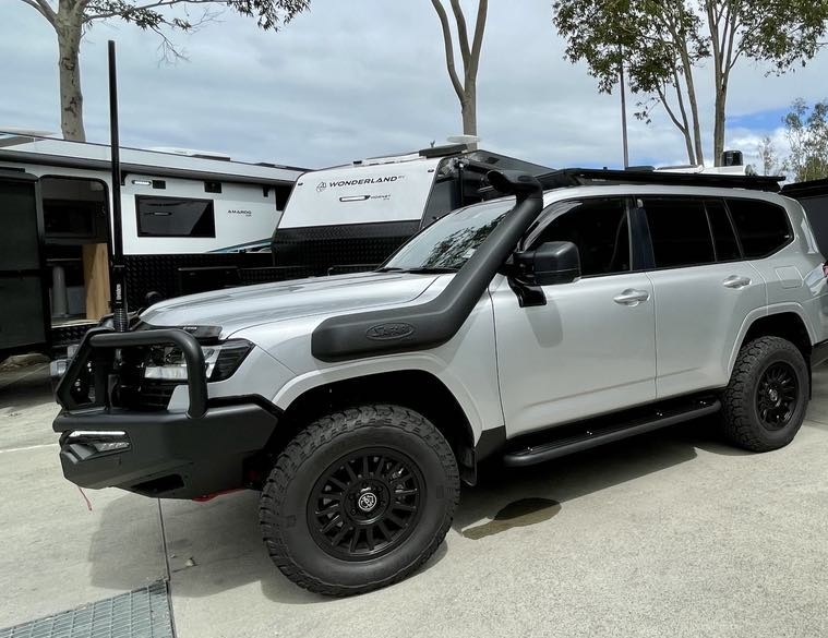Icon Recon Fitted To 300 Series Landcruisser