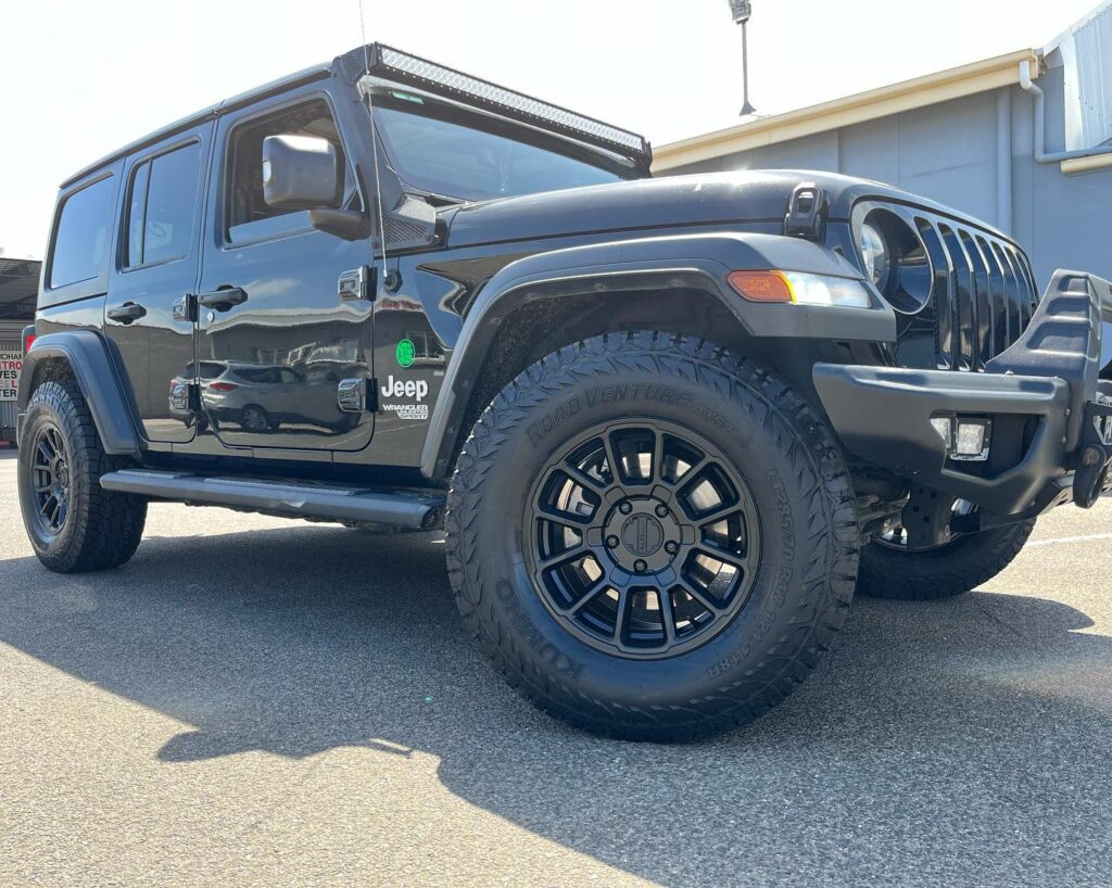 Raceline Gauge Wheels On A Jeep By Fred Vella Tyres Service