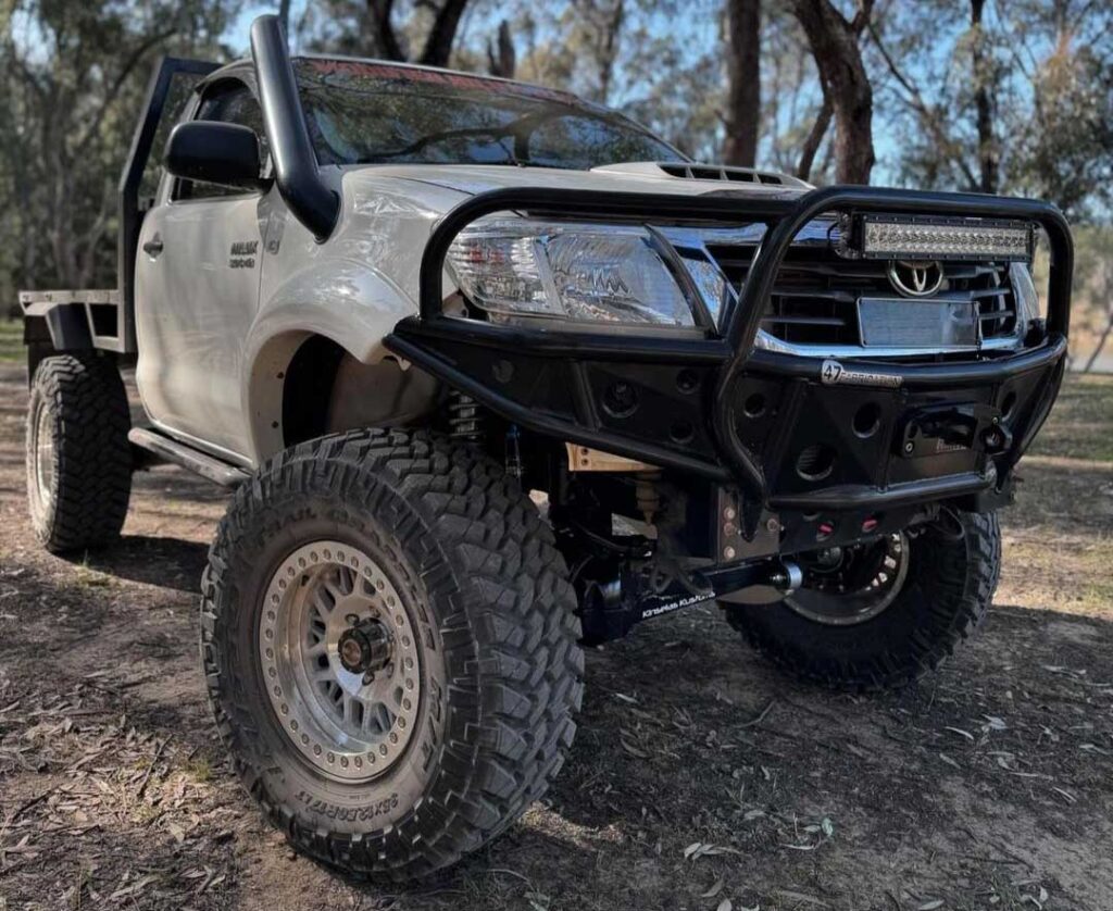 Raceline Ryno Rt Fitted To Toyota Hilux By Swerv Tyres