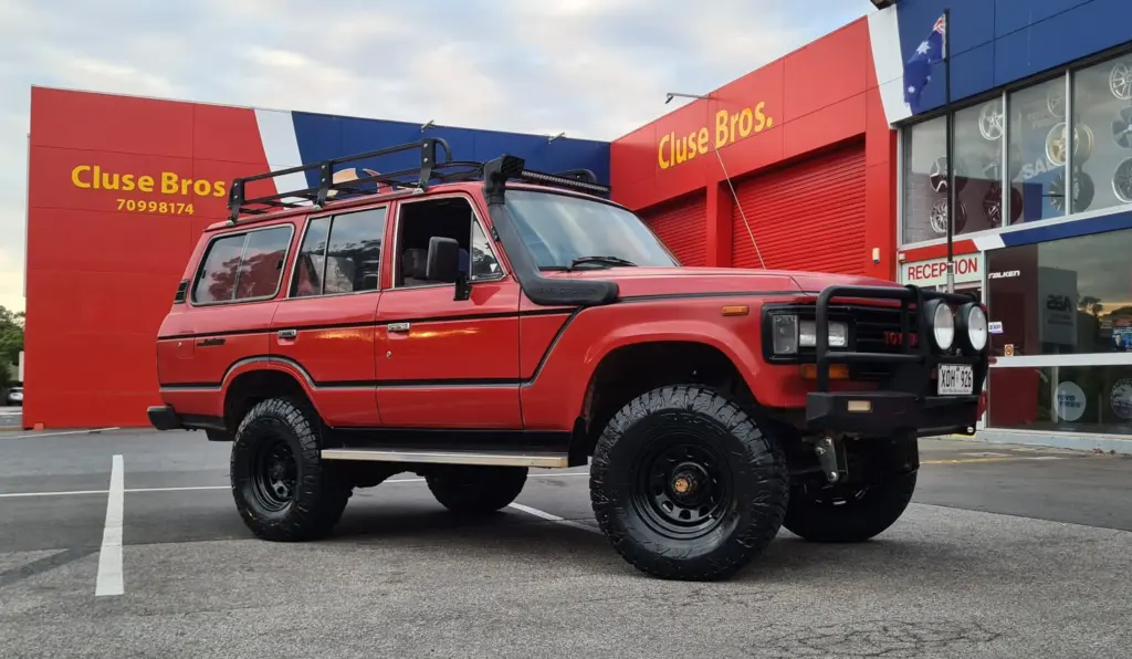Tyrepower Ridgehaven 1988 Hj60 Landcruiser Steelies D Hole 2 Scaled