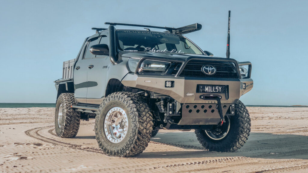 Popular Toyota Hilux N80 Dirty Life Roadkill Race Machined 01