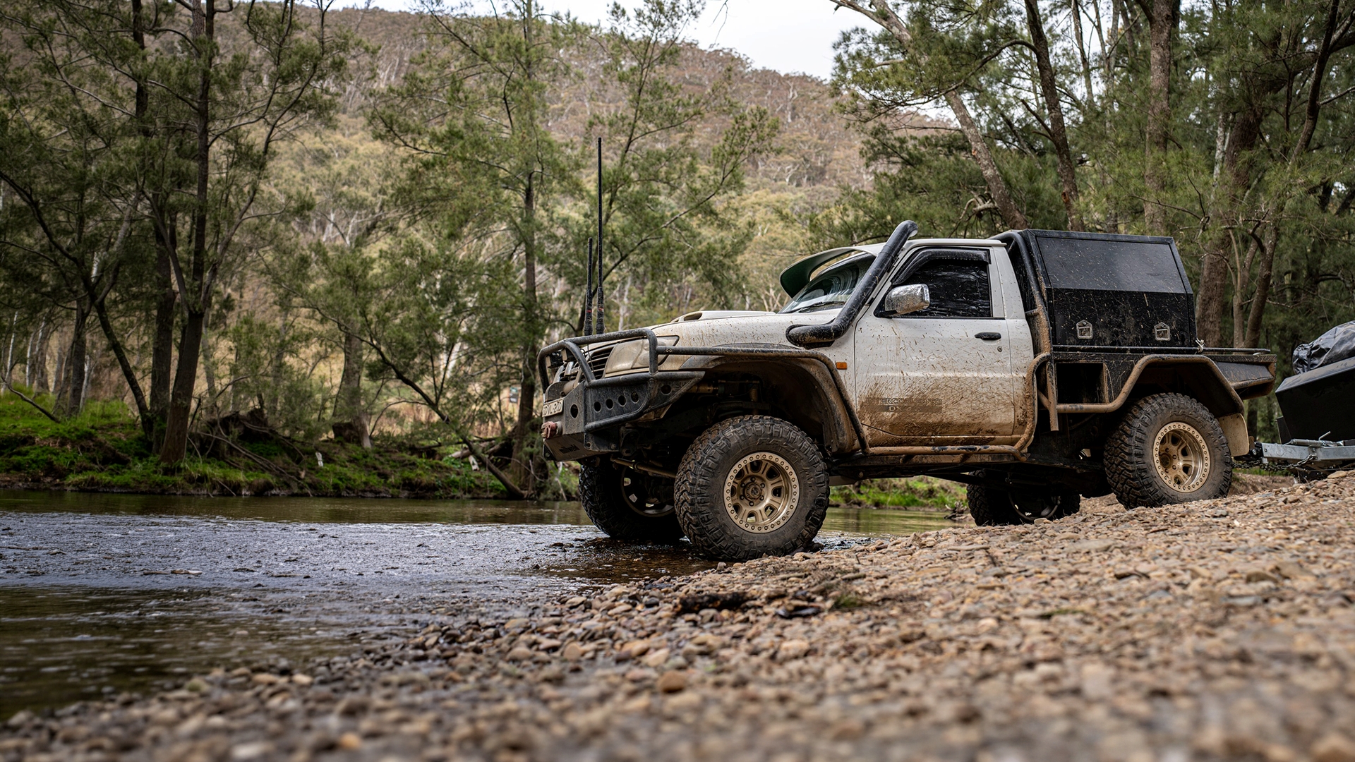 Header Desktop Nissan Patrol Gu Raceline Rt232 Monster Machined 06