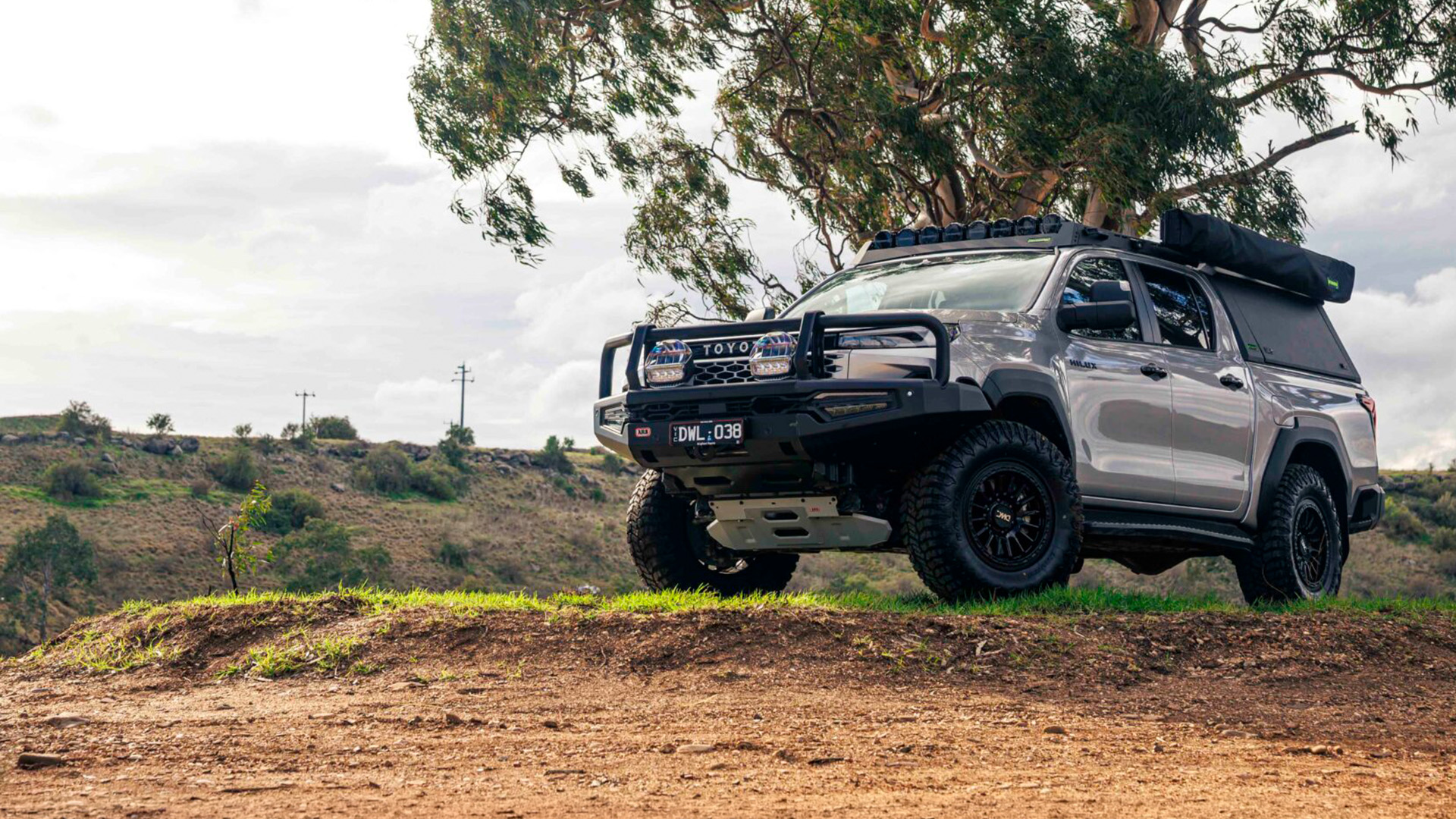 Header Desktop Toyota Hilux